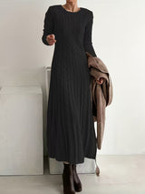 Amelia | Stylish Slim-Fit Knit Dress
