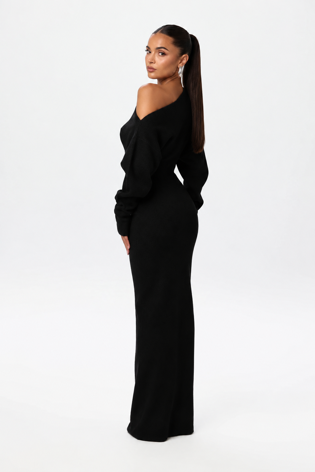 Rowan | Elegant Off-Shoulder Knit Maxi Dress