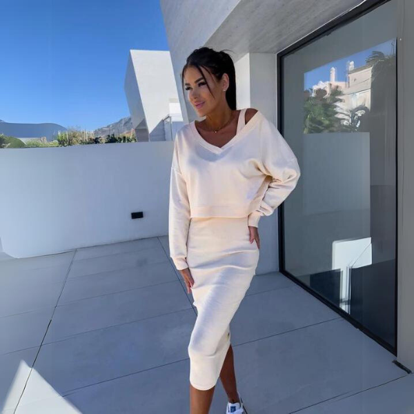 Bridget | Stylish Two-Piece Set with Sweatshirt & Dress
