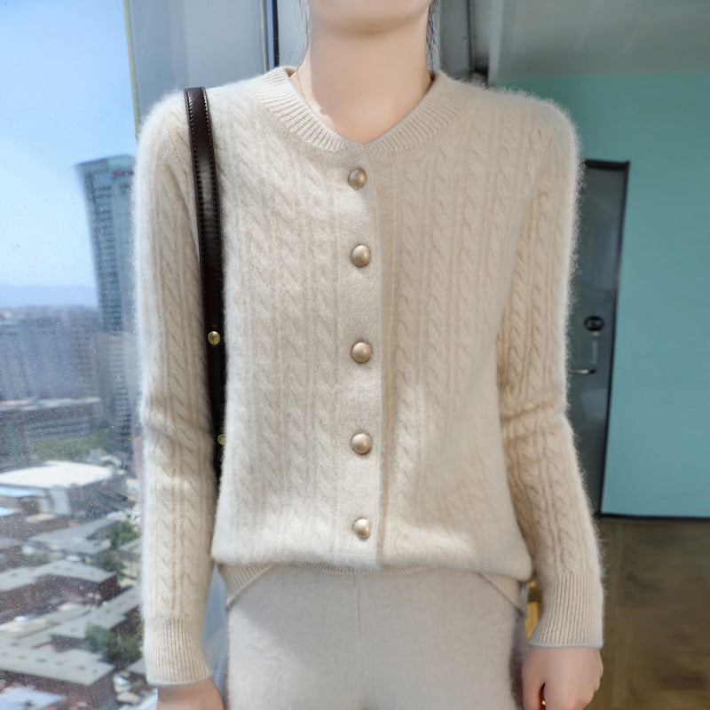 Ella | Lightweight Cable-Knit Cardigan with Decorative Buttons