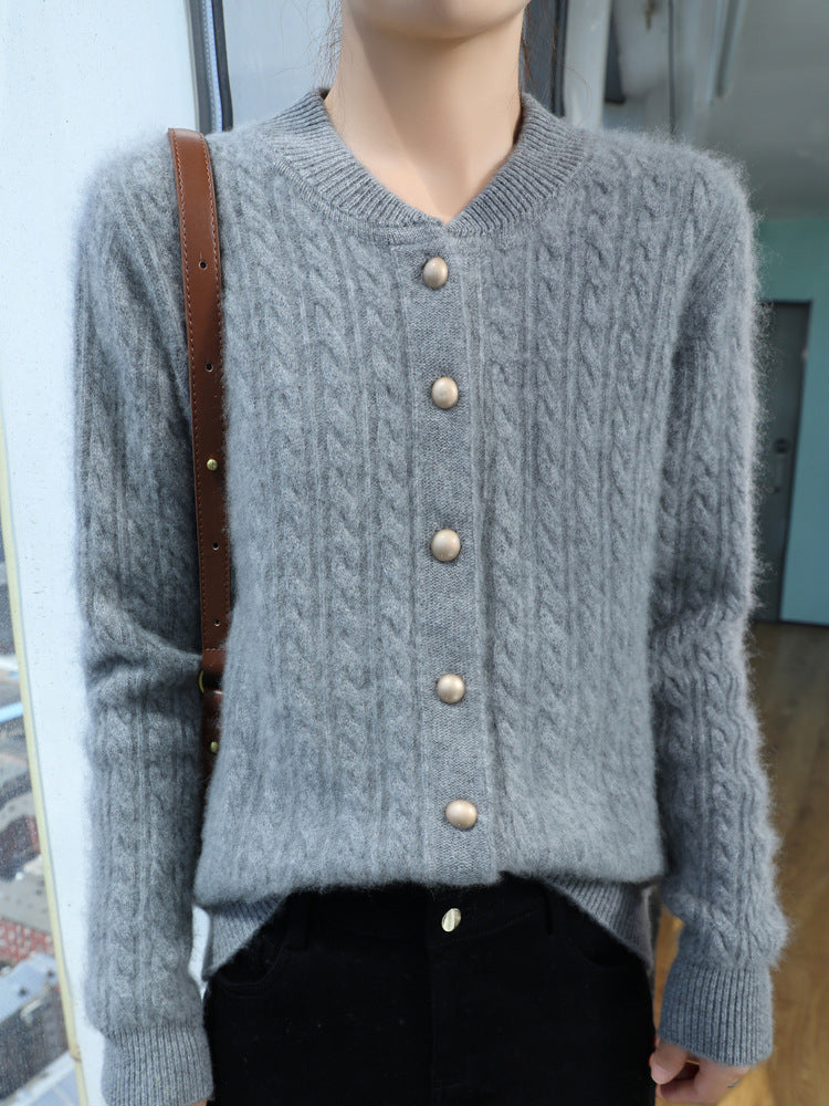 Ella | Lightweight Cable-Knit Cardigan with Decorative Buttons