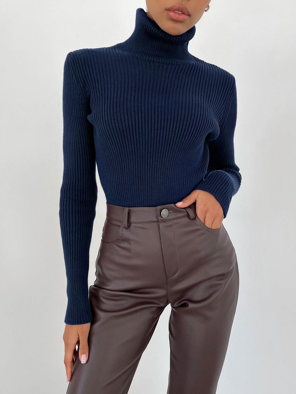 Vesper | Elegant Ribbed Turtleneck Sweater