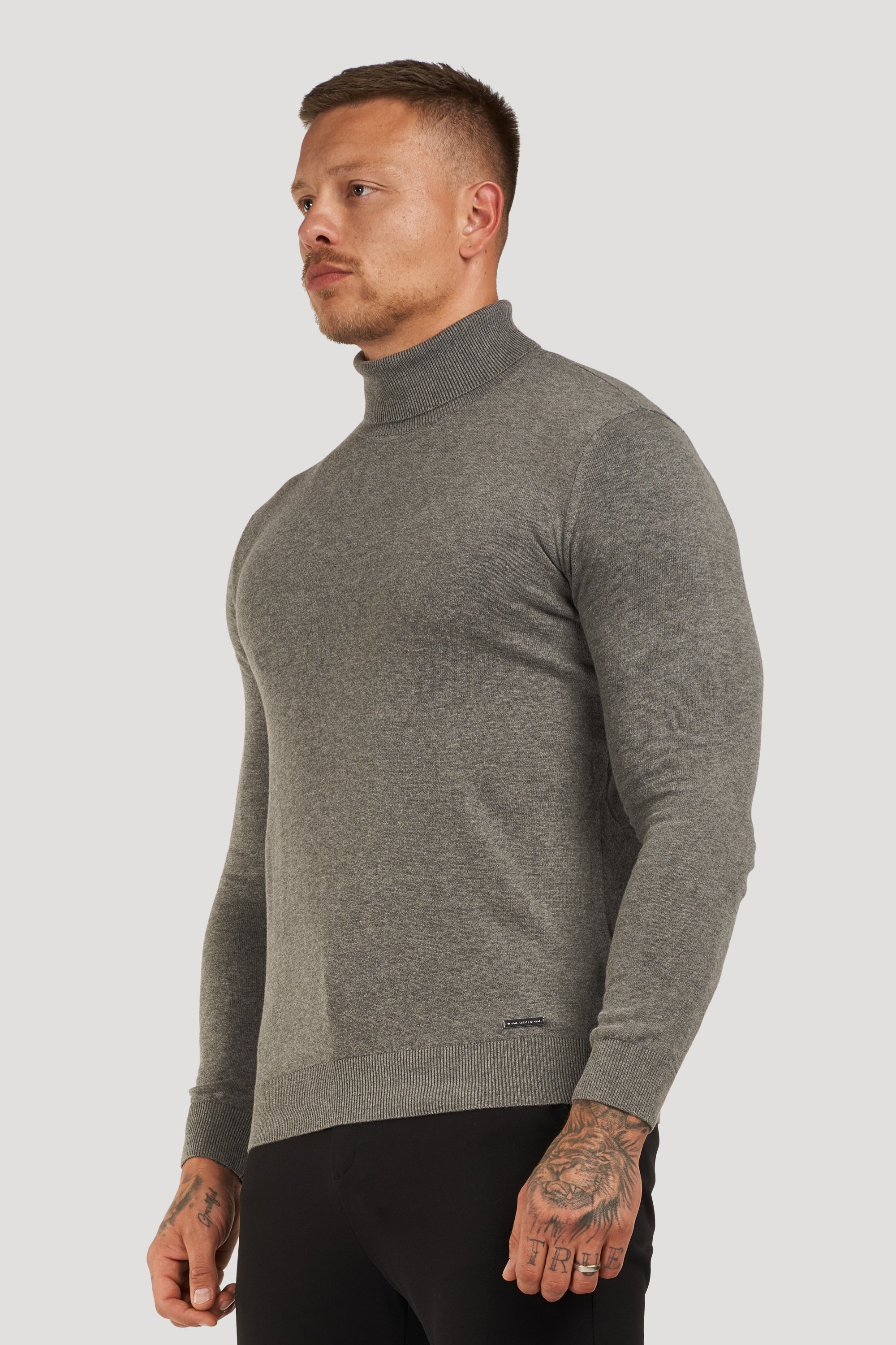 THE ARTURO TURTLENECK - Maison Sydney