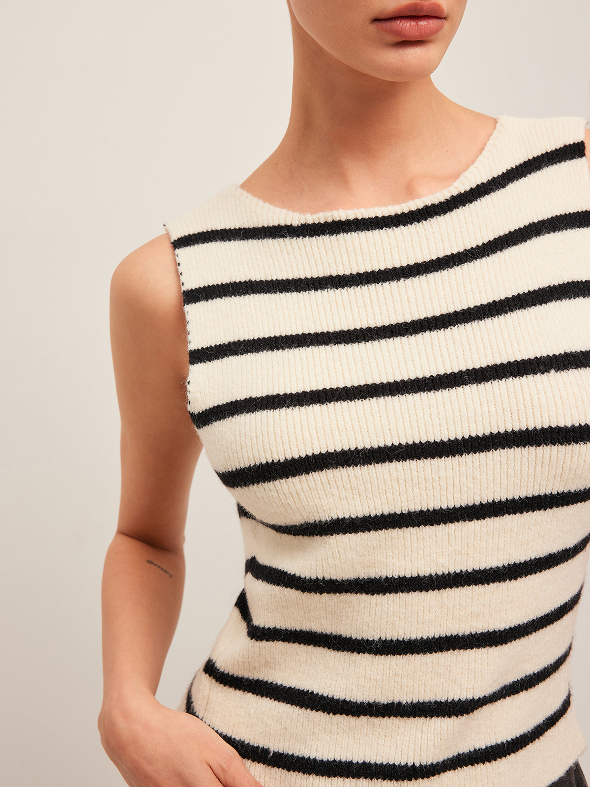 Bow Back Detail Striped Sweater Vest - Maison Sydney