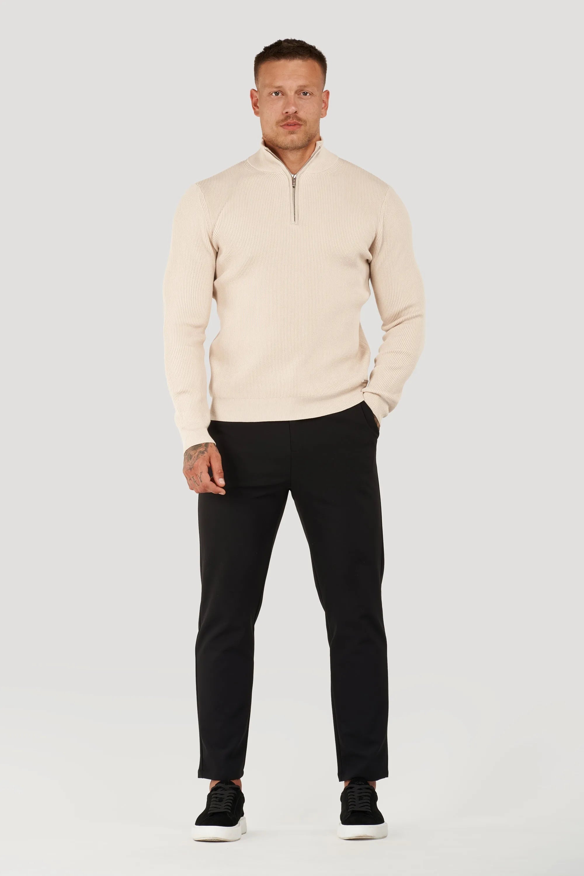 THE RENZO HALF ZIP SWEATER - Maison Sydney