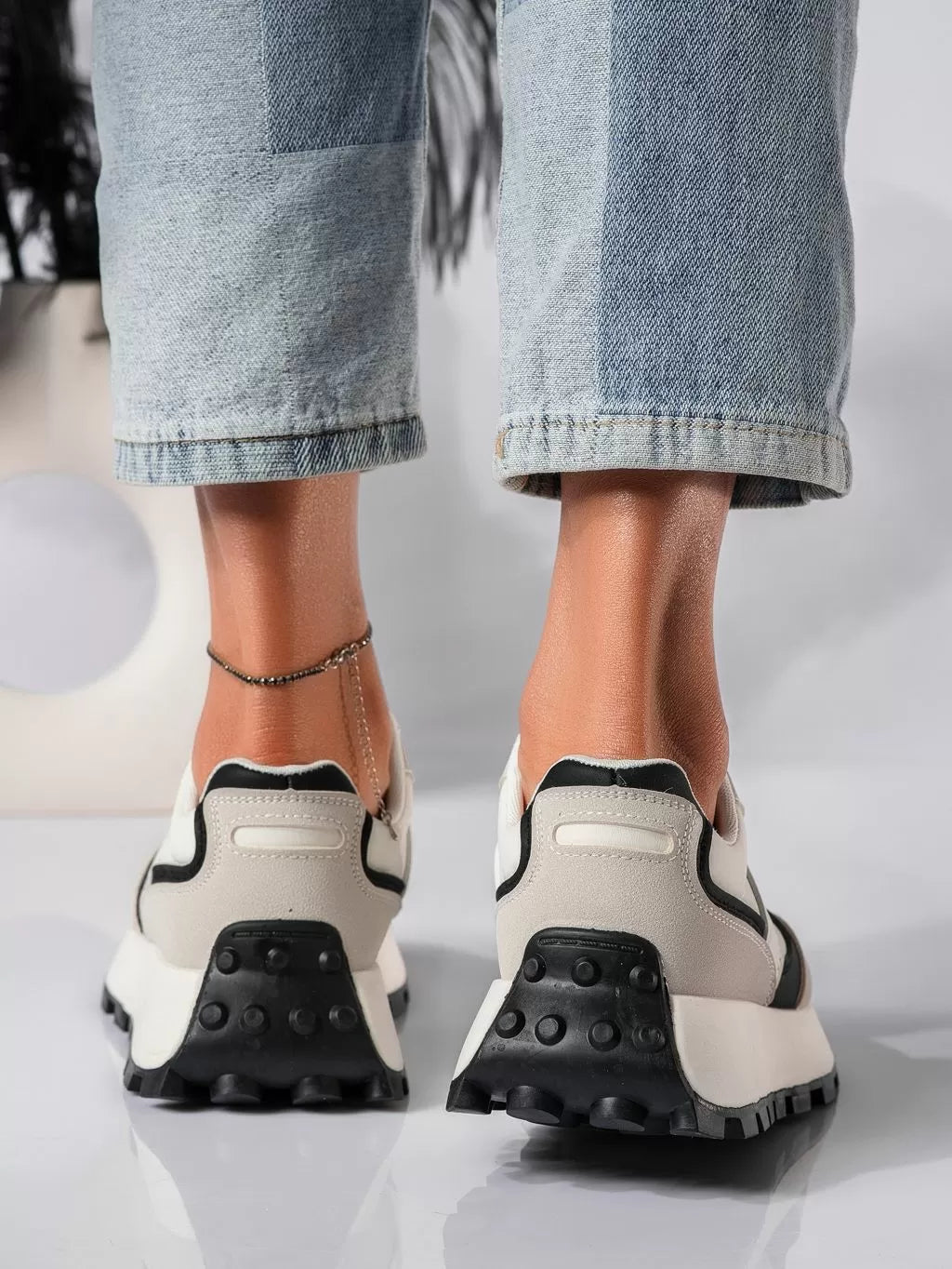 Comfort-Orthotic Sneakers - Maison Sydney