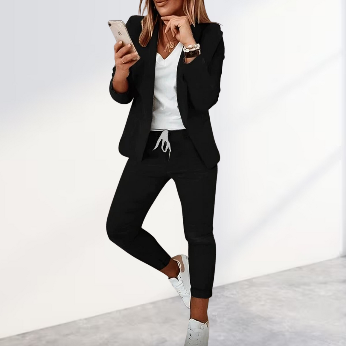 Aurelia | Women's Blazer & Jogger Set