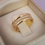 Sarah - Classic Zirconia Inlaid Vintage Ring - Threadford