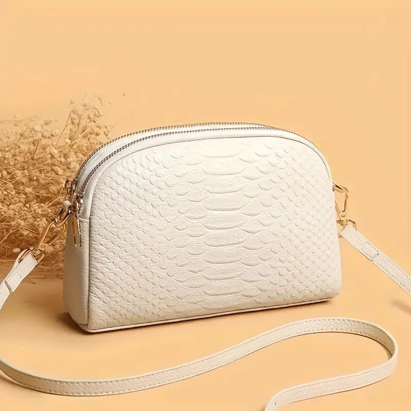 Monika's Elegant Shoulder Bag - Threadford