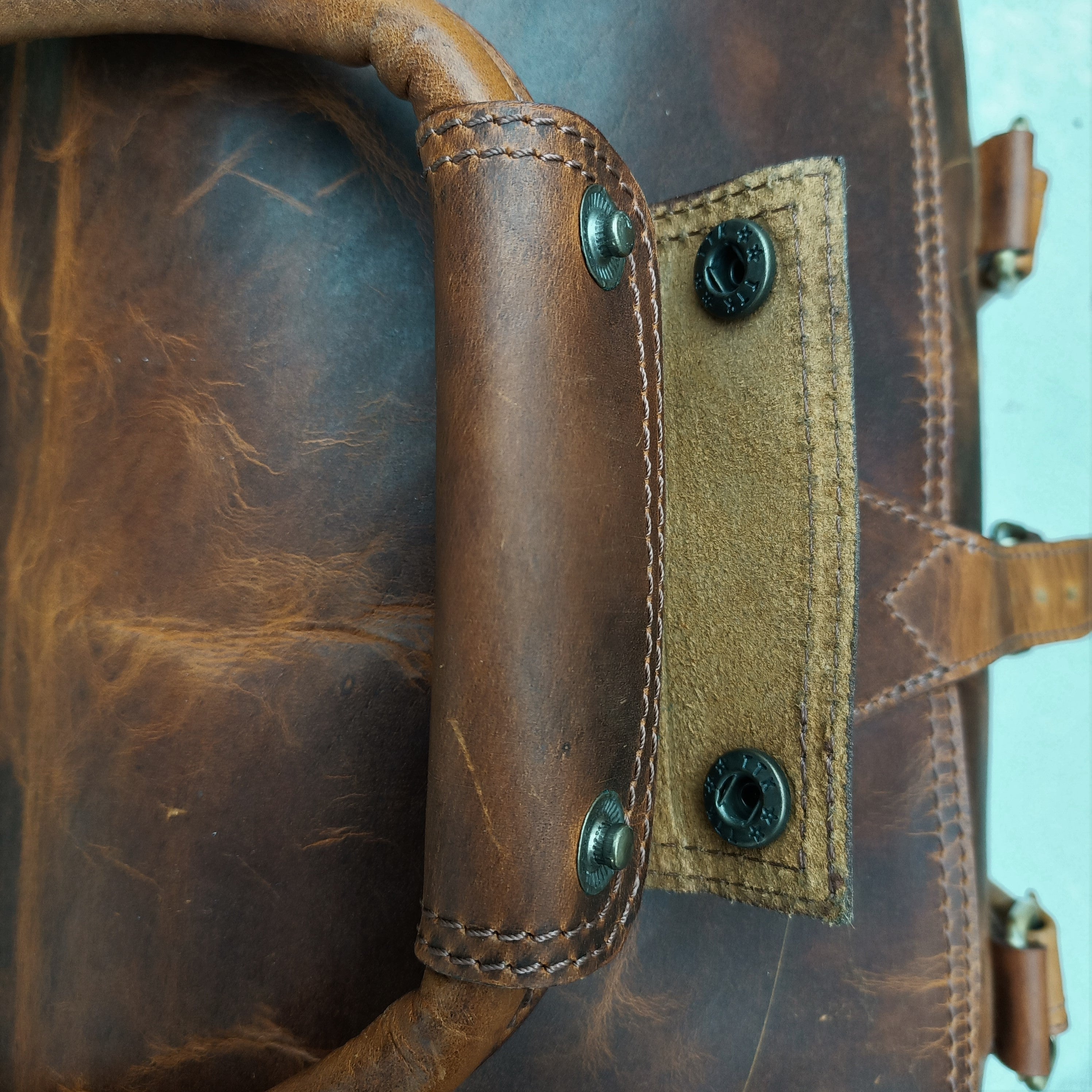 Beige Hard Wax Travel Bag - Threadford