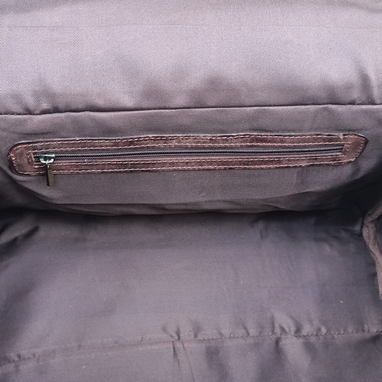 Dark Brown Leather Weekend Bag – Double Compartment Design - Threadford