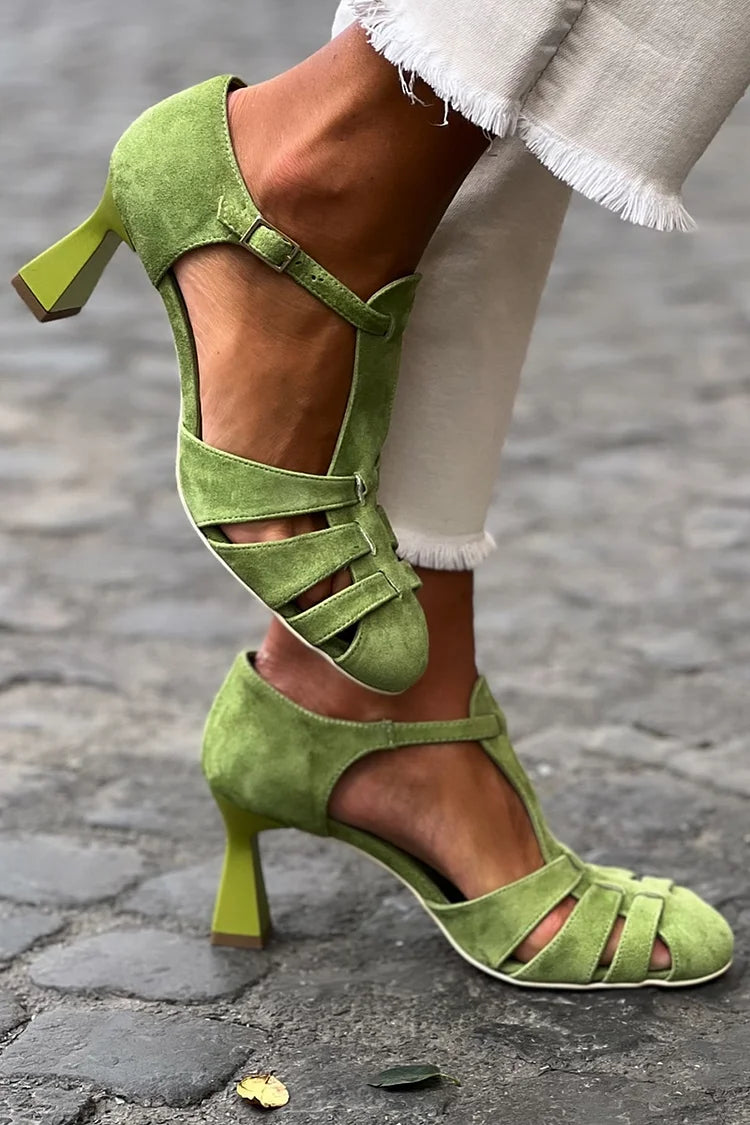 LIVIA | Elegant Mid-Heel Sandals with Crossed Design - Threadford