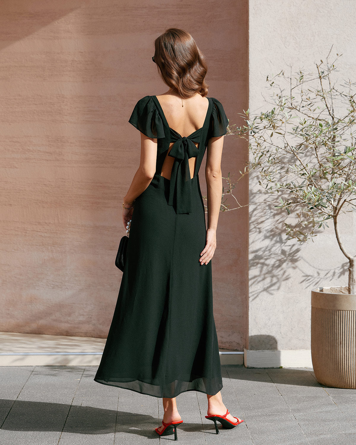 Black Sweetheart Neck Chiffon Maxi Dress - Threadford
