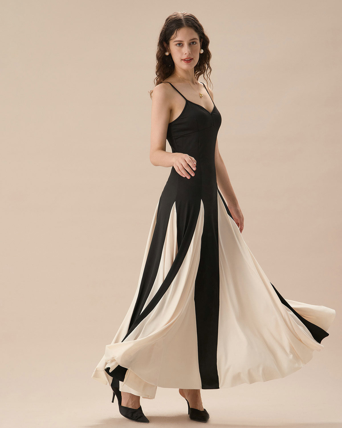 Women's Black Contrasting Pleated Slip Maxi Dress - Threadford