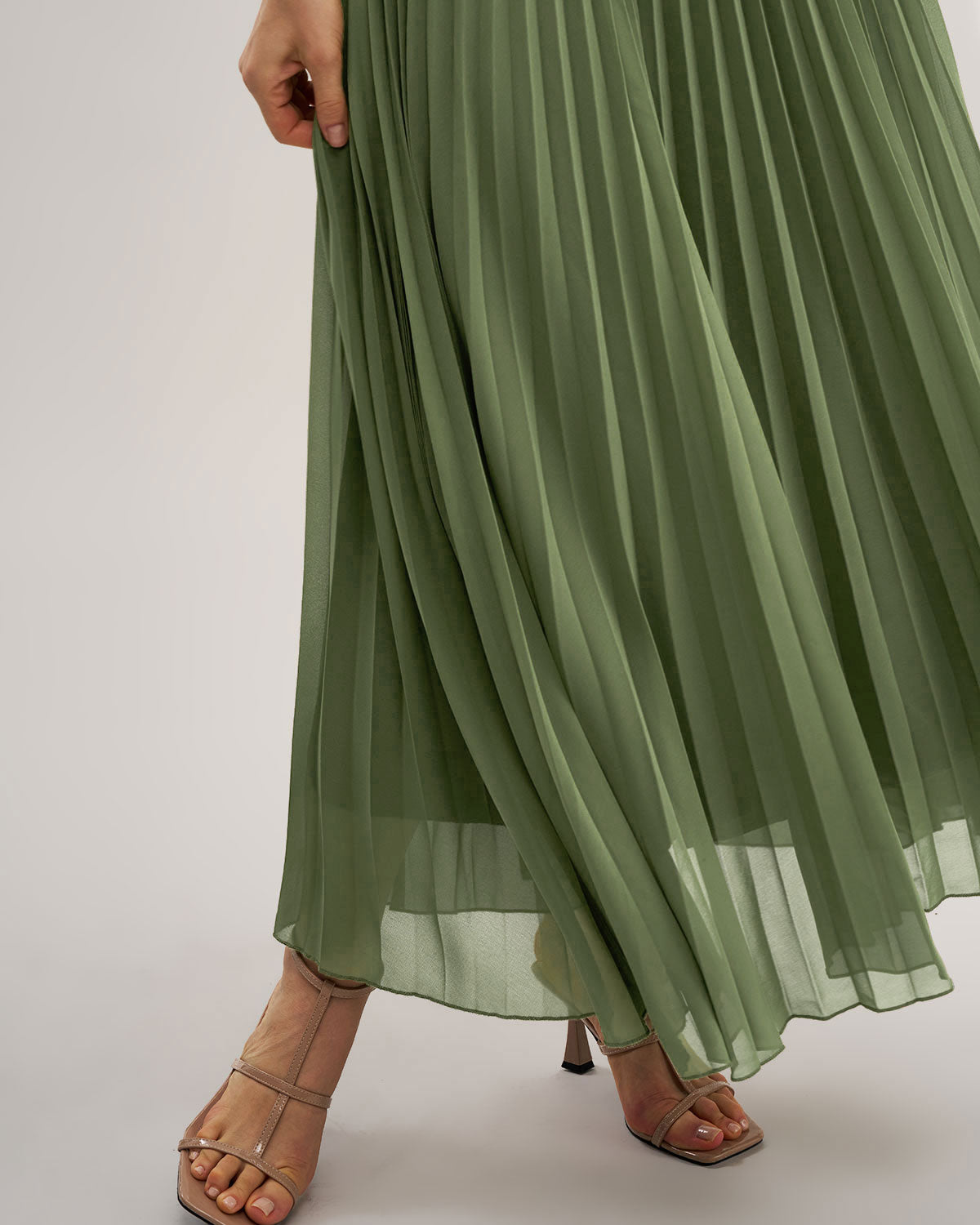 Green Sweetheart Neck Flowy Slip Maxi Dress - Threadford