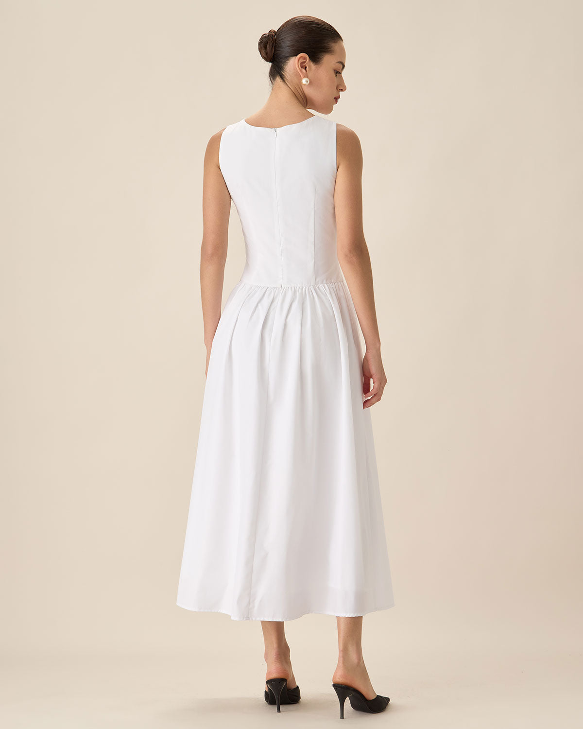 White Round Neck Pocket Maxi Dress - Threadford