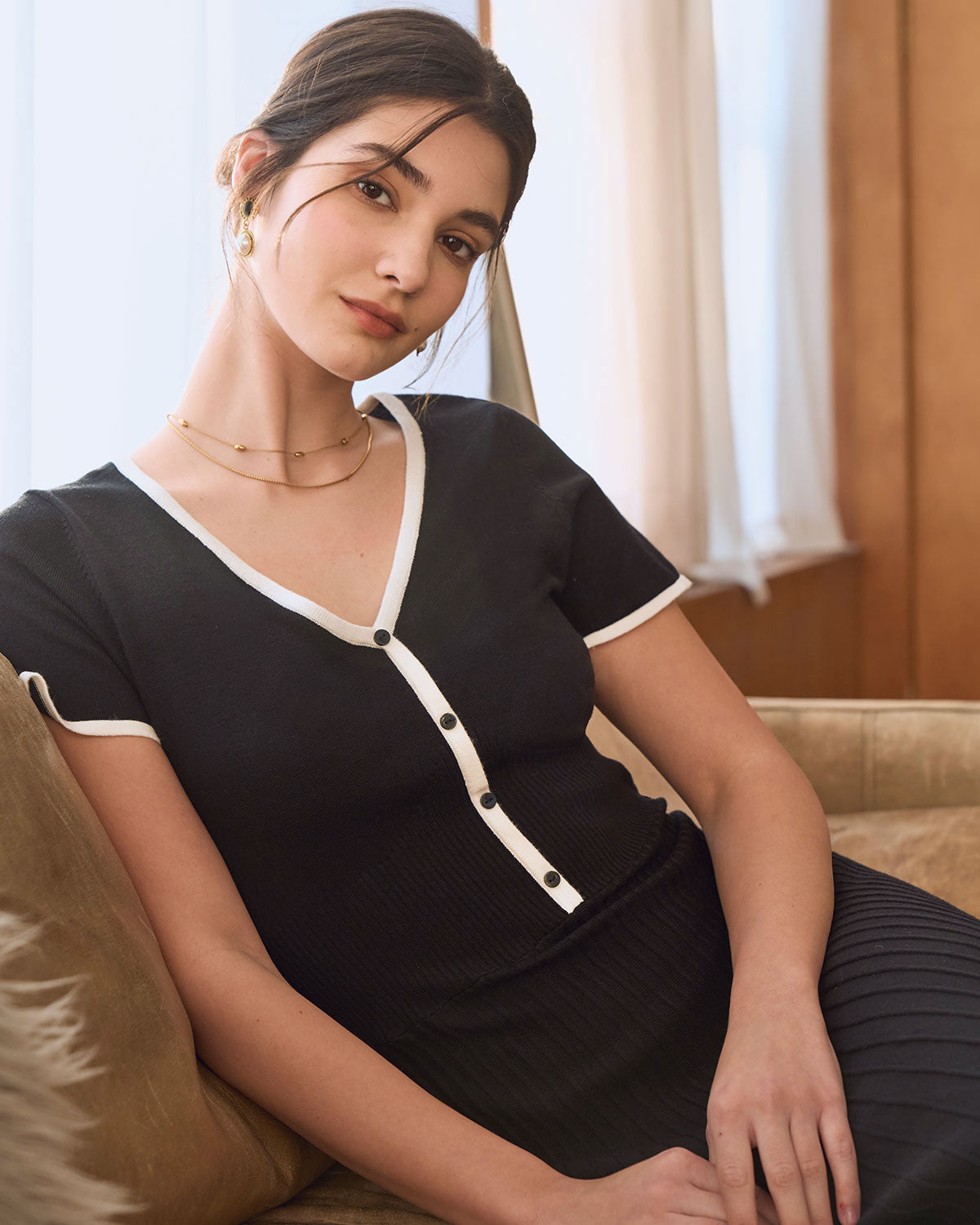 Black Contrasting Sweater Midi Dress - Threadford