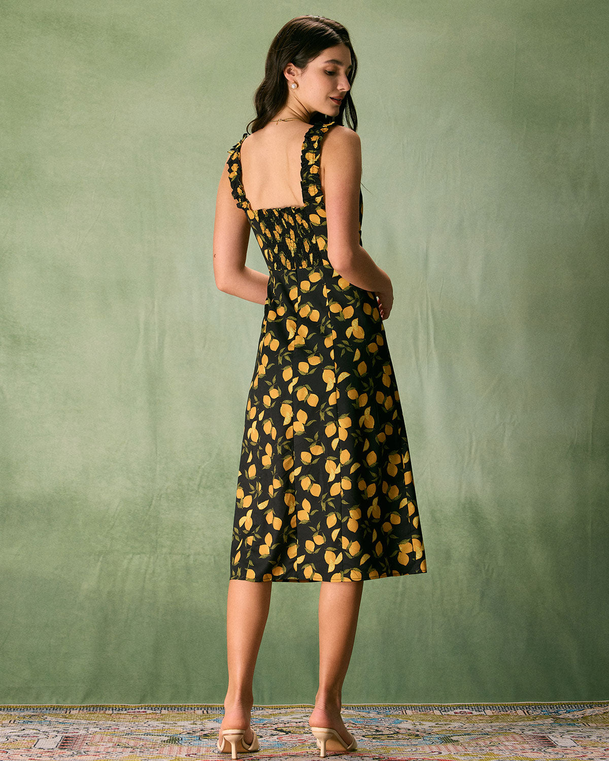 The Black Sweetheart Neck Lemon Midi Dress - Threadford