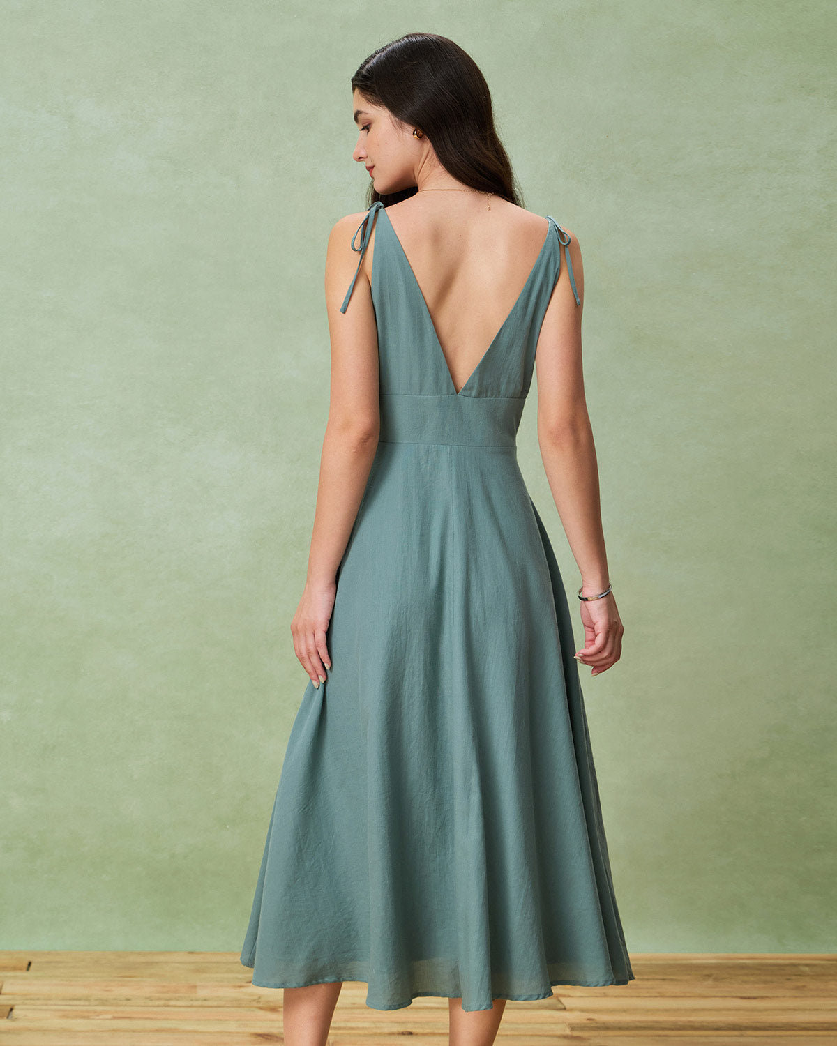 Green Boat Neck Backless Slip Midi Dress - Threadford