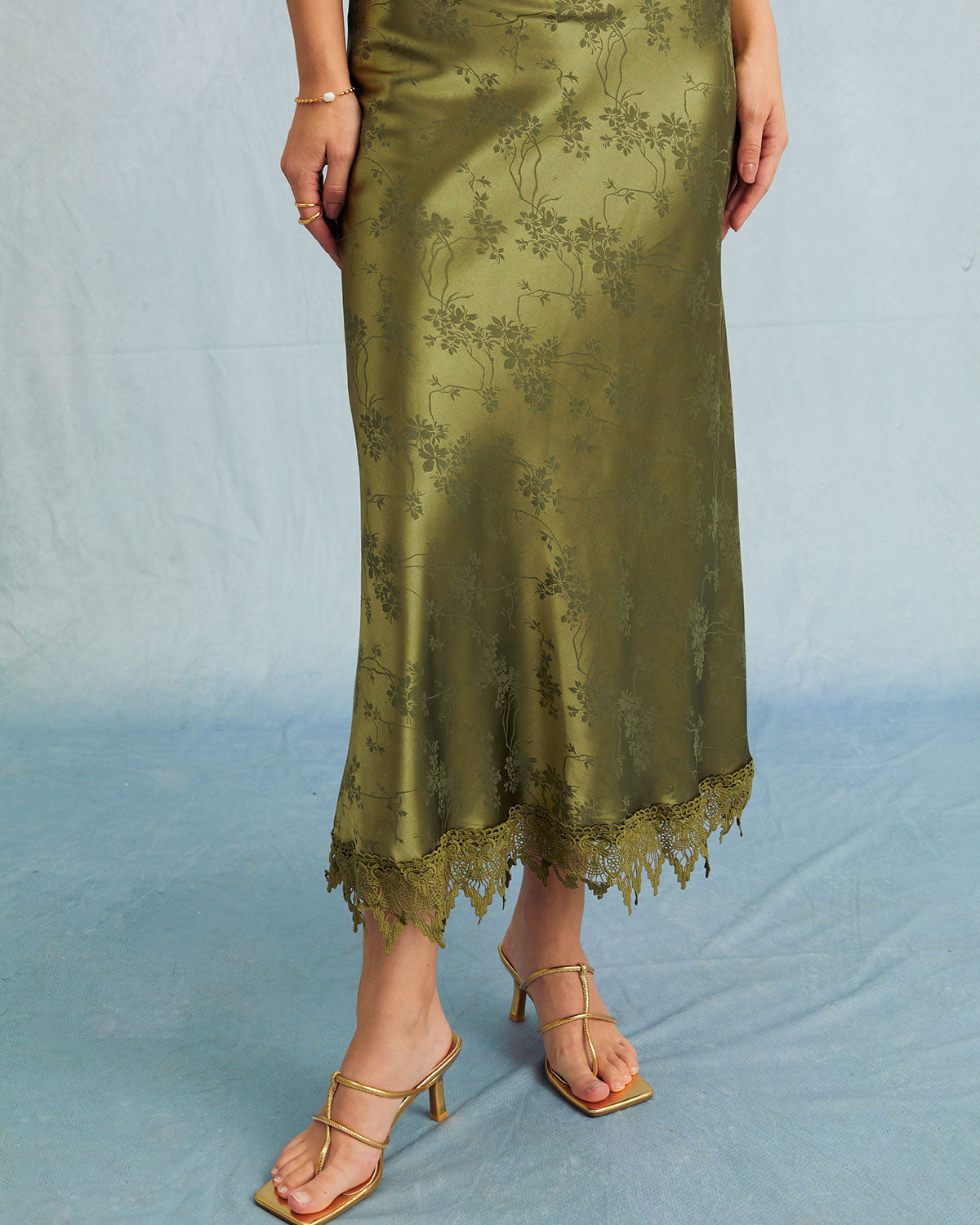 The Green Jacquard Cap Sleeve Satin Midi Dress - Threadford