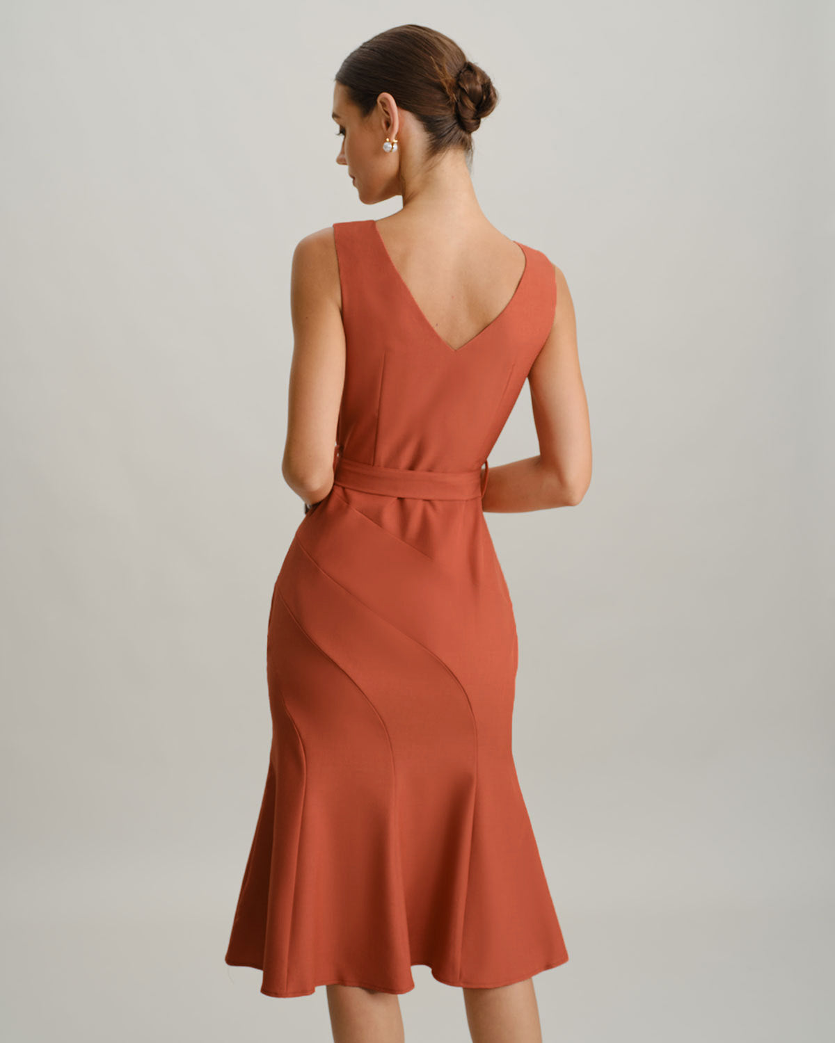 Red V Neck Mermaid Sleeveless Midi Dress - Threadford