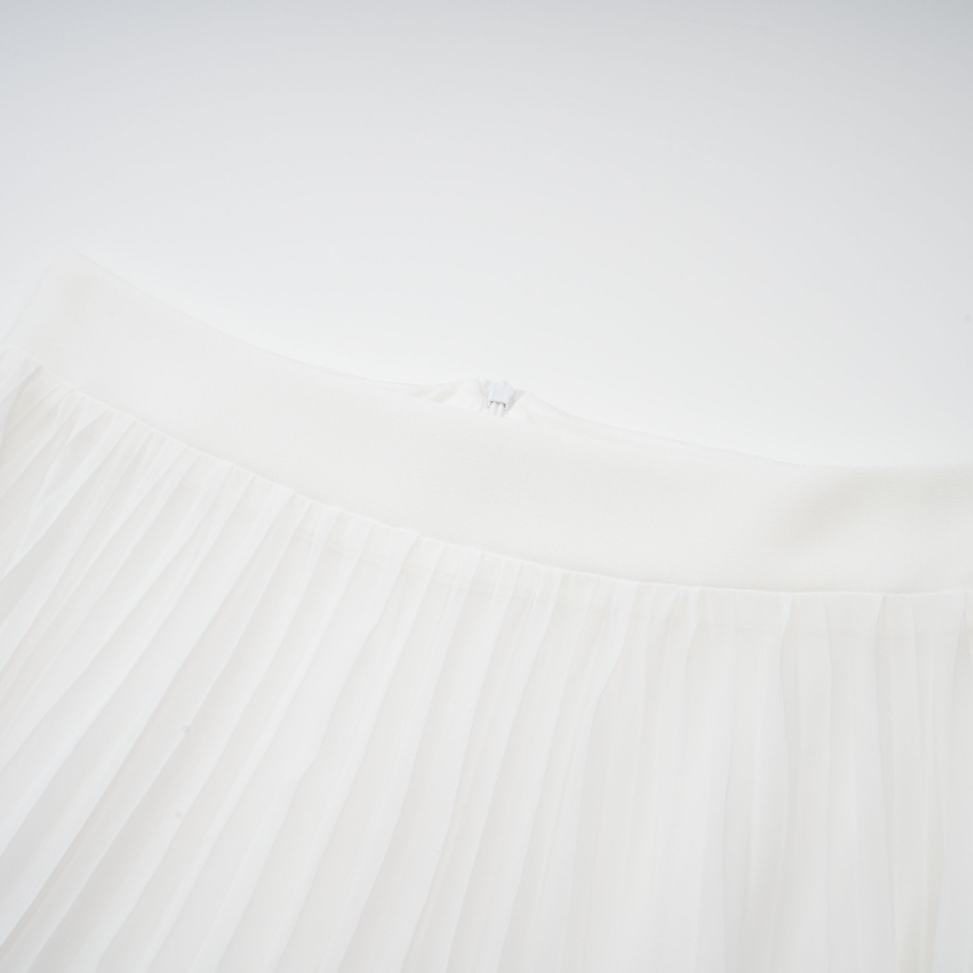 Inés halterneck layered long dress - Threadford