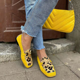 Fabulous casual loafers with metallic stitching and leopard print - Threadford