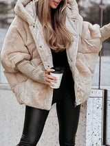 Olivia | Elegant Hooded Jacket with Plush Panel Design