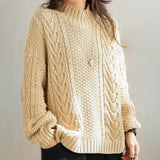 Amber | Chunky-Knit Turtleneck Sweater with Cable Pattern