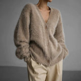 Amara | Oversized V-Neck Chunky-Knit Cardigan
