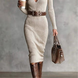 Daisy | Elegant Knit Dress with Belt and Collar