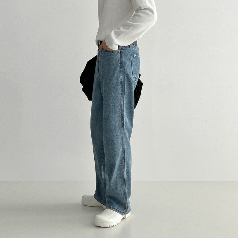 GUMI Straight Jeans - Maison Sydney