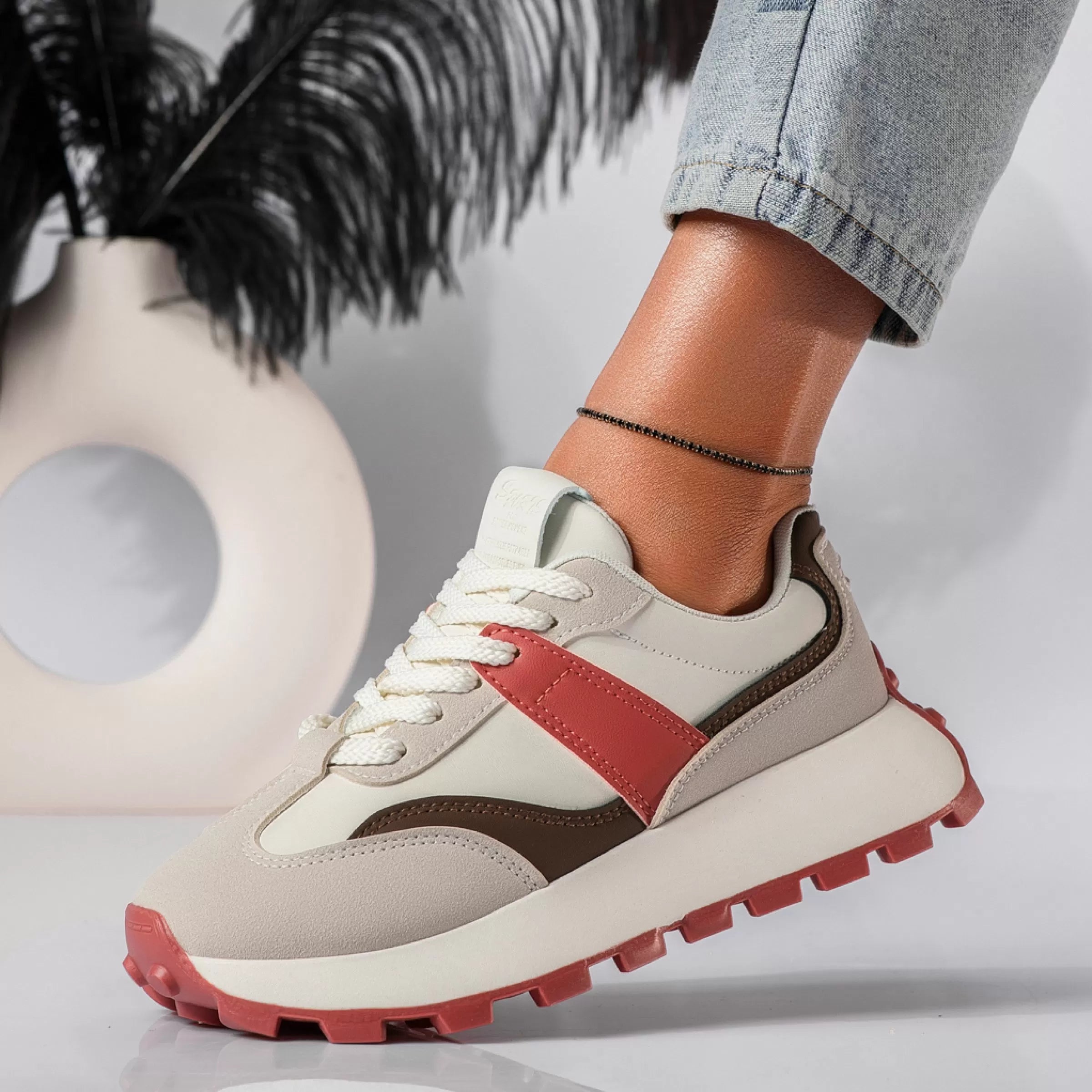 Comfort-Orthotic Sneakers - Maison Sydney