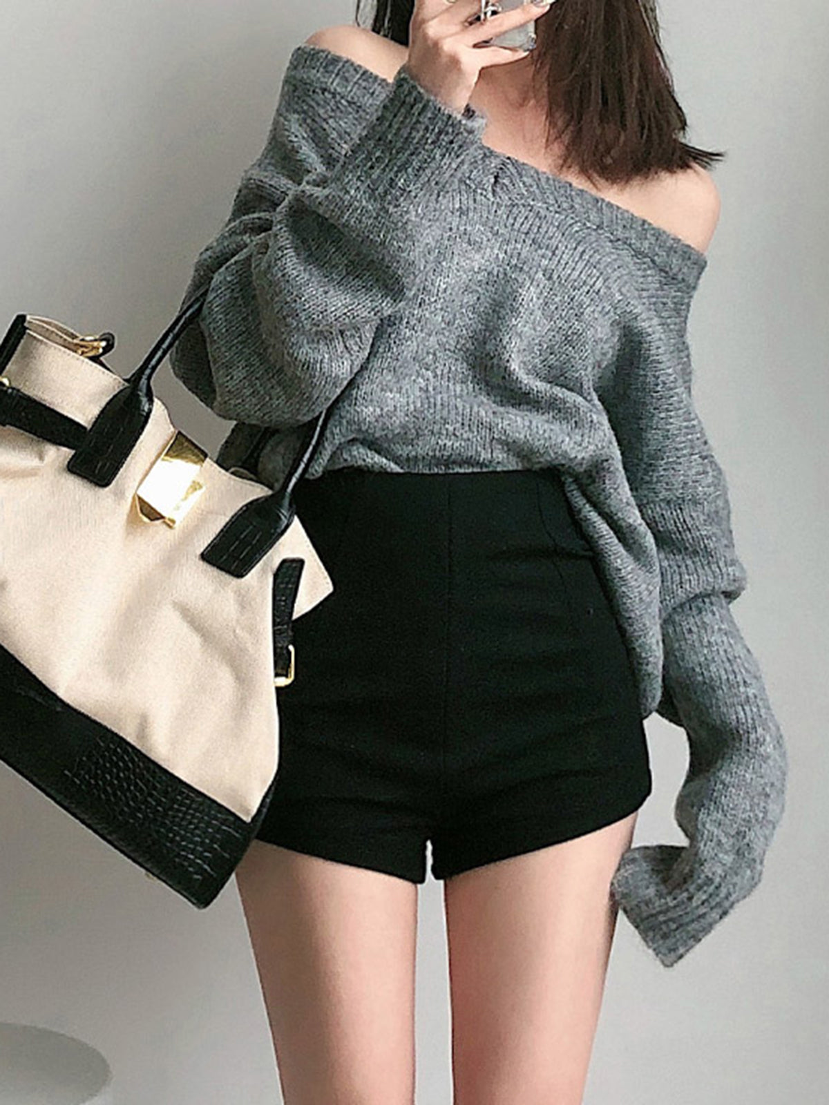 Solid High Waist Zip Shorts - Maison Sydney
