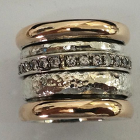Anello vintage audace in oro e argento