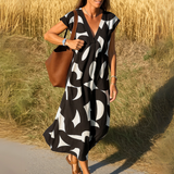 Valérie | Flowing Dress with V-Neck - Threadford