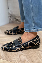 Colour block slip-on loafers with round toe and cow print - Threadford