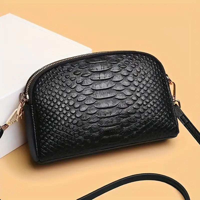 Monika's Elegant Shoulder Bag - Threadford