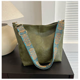 Modern and Functional Shoulder Bag for Women - Threadford