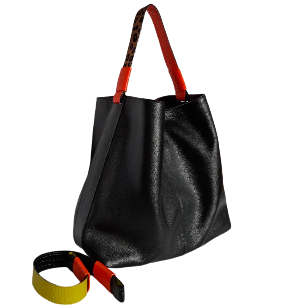 Addison Women's Handbag in Black Leather - Threadford