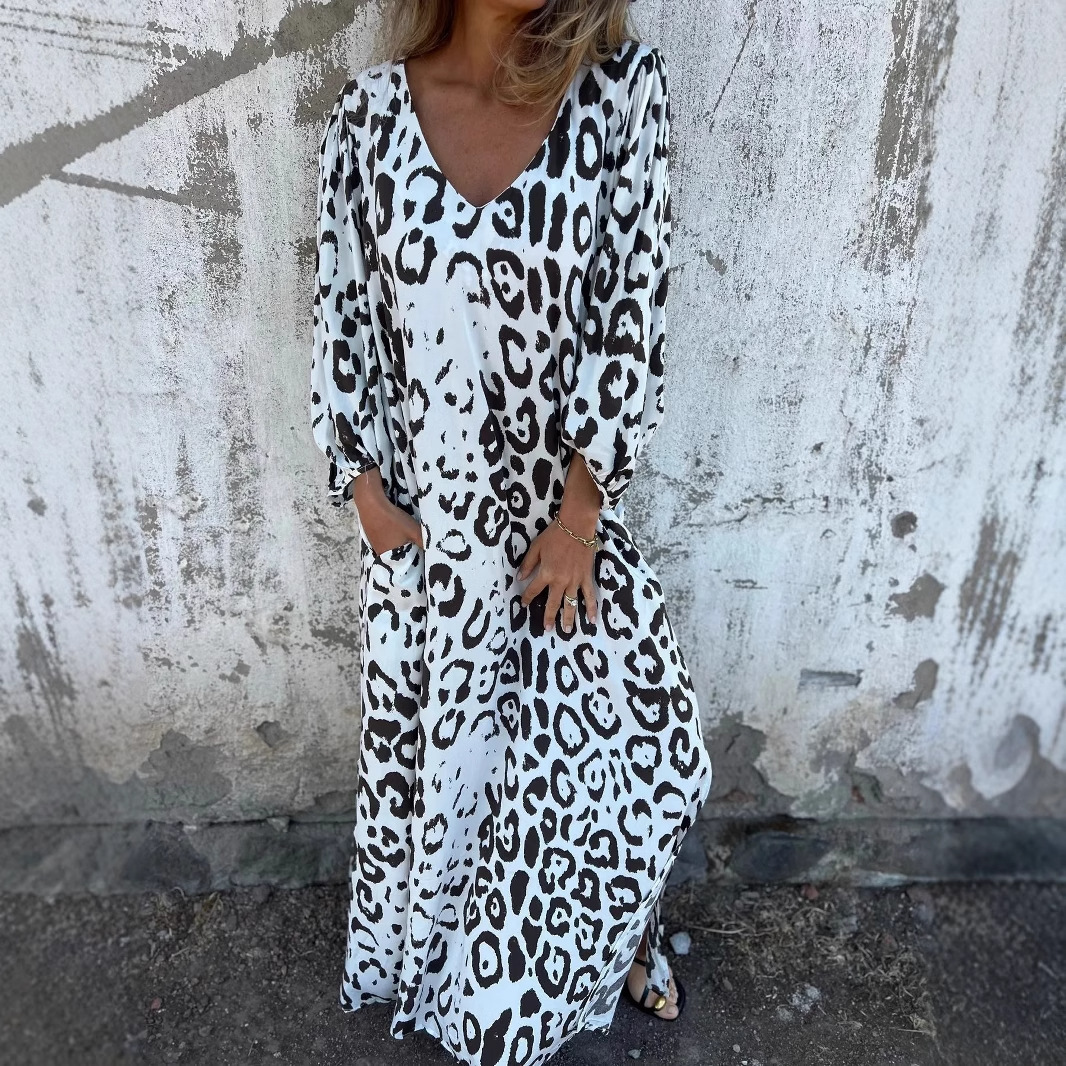 Denise | Dress with Leopard Print - Threadford