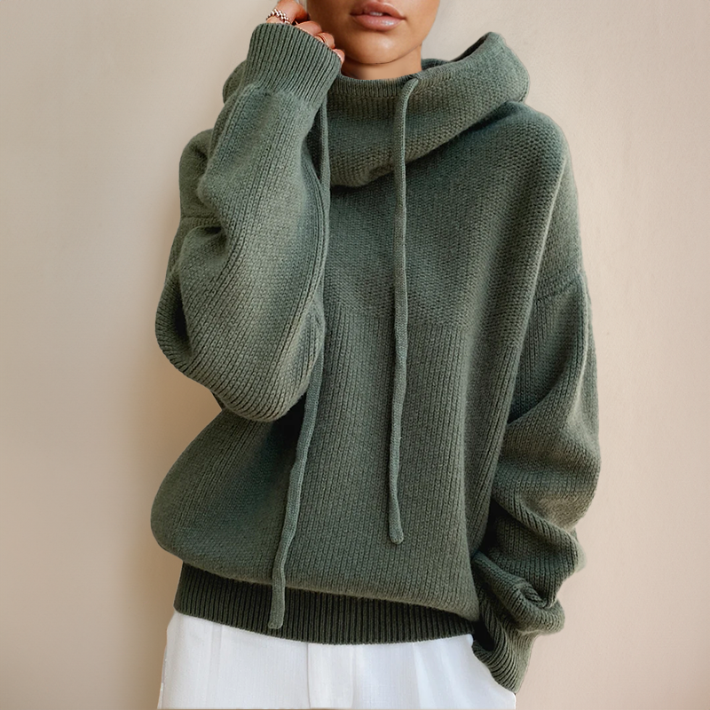 Lia - Elegant Turtleneck Sweater - Threadford