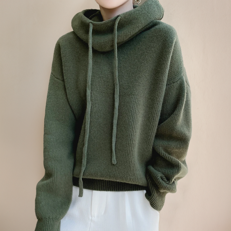 Lia - Elegant Turtleneck Sweater - Threadford