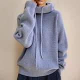 Lia - Elegant Turtleneck Sweater - Threadford