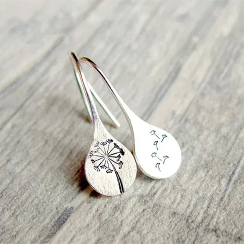 Retro Silver Floral Earrings - Threadford