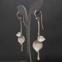Orecchini vintage in foglia d'argento 