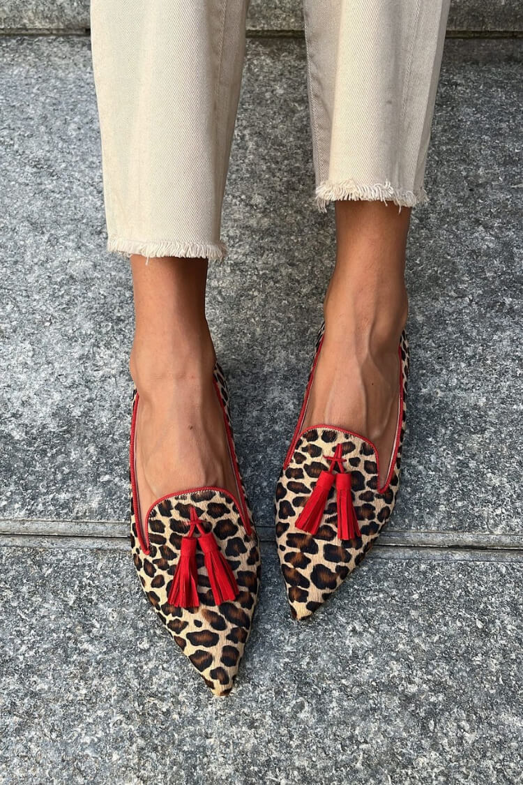 SAVINA | Elegant pointed loafers with fringe details for a refined look - Threadford