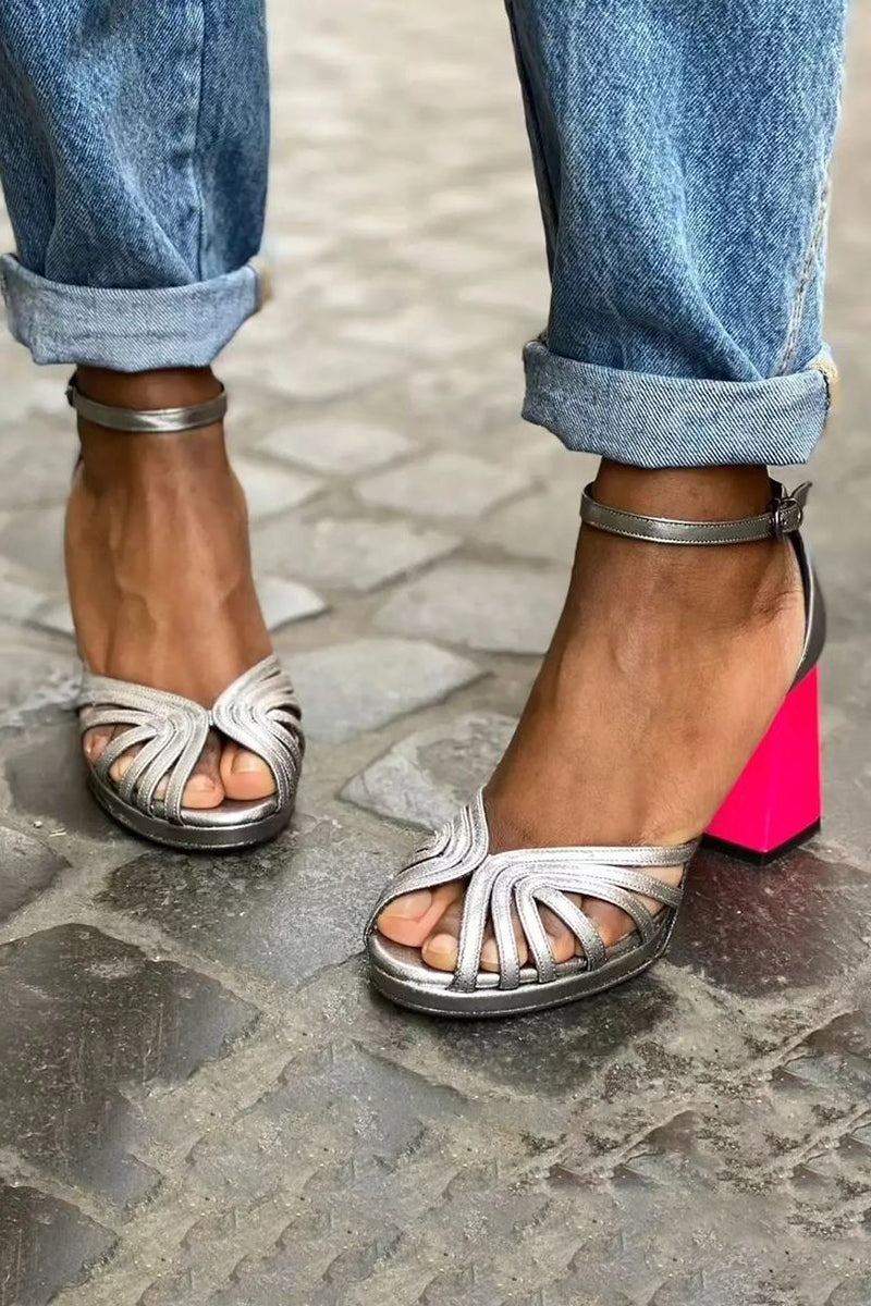 Naelle™ | Glossy sandals with a chunky heel and refined buckle for an elegant style - Threadford