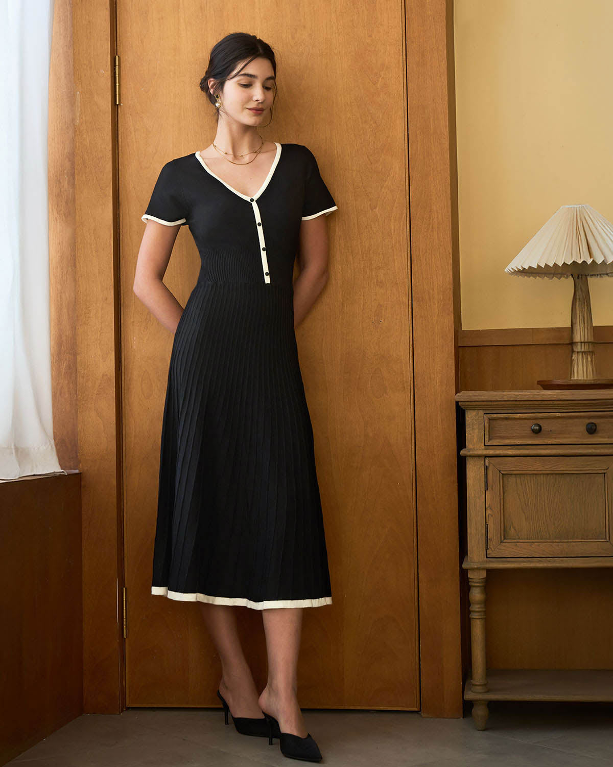 Black Contrasting Sweater Midi Dress - Threadford