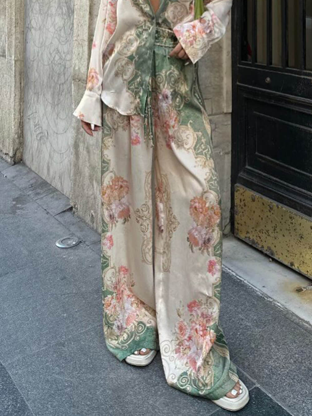 Unique Floral Loose Printed Stretch Waist Wide Leg Pants - Threadford